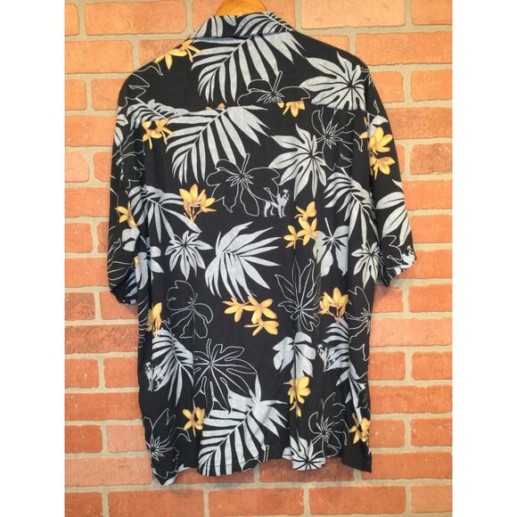 Big Dogs Hawaiian Button Up Shirt Size XL Tropical Floral Short Sleeve Resort - Picture 4 of 8